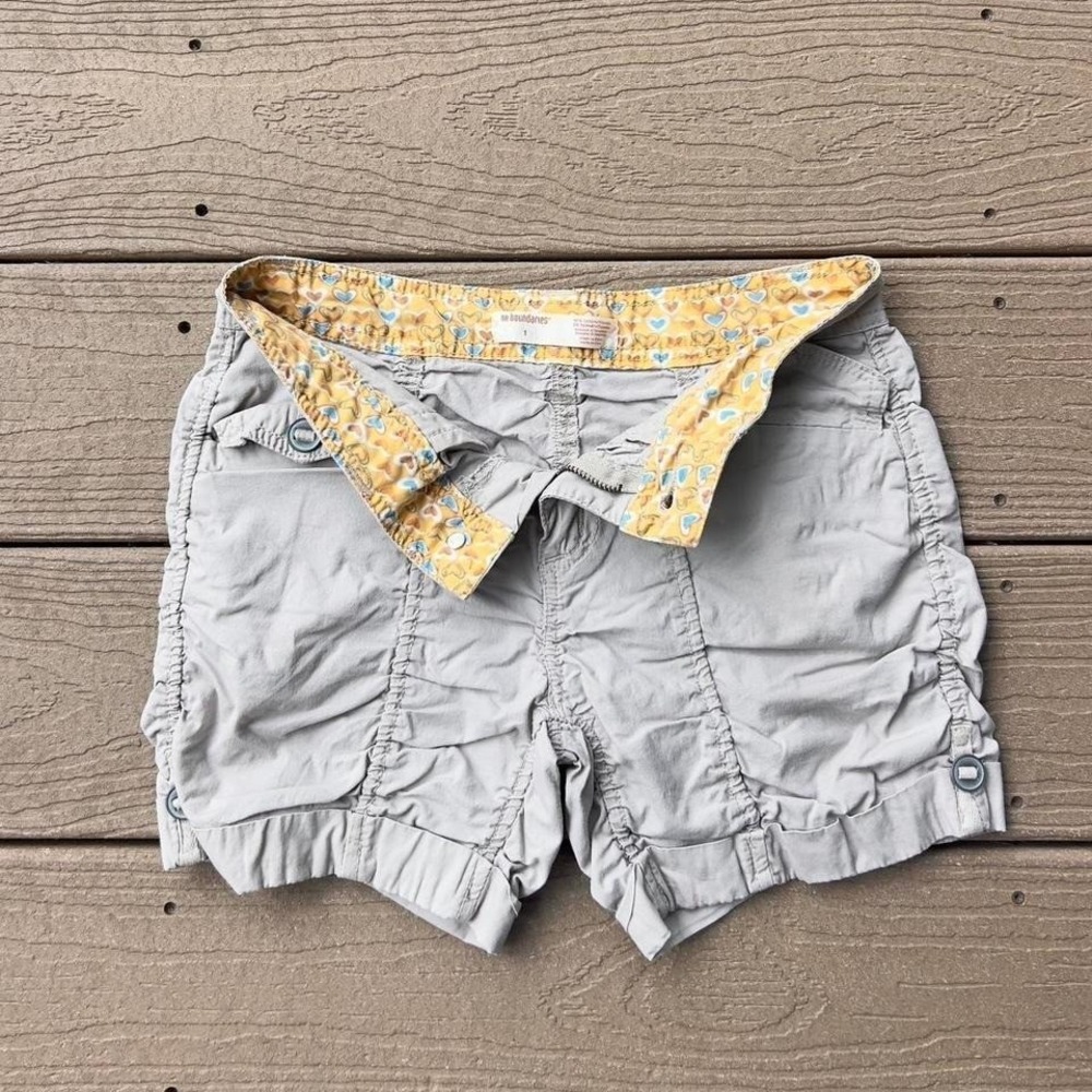 Vintage Y2K No Boundaries Tan Booty Scrunch Shorts Size 1 Heart Waistband